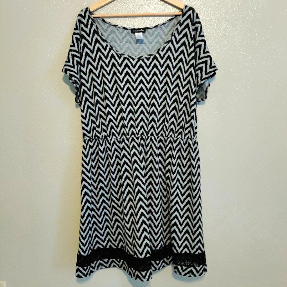 Cameron Lightweight Black and Light Grey Chevron Print Tunic/Dress Size 3X
